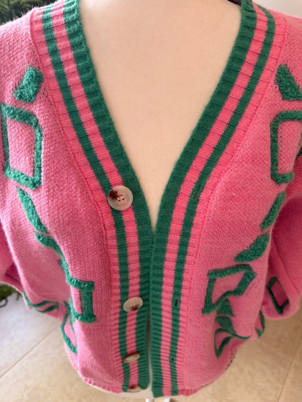 Cardigan - Picture 5 of 9
